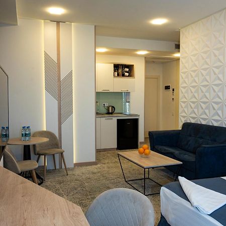 Rooftop Apart-Hotel Ереван Экстерьер фото