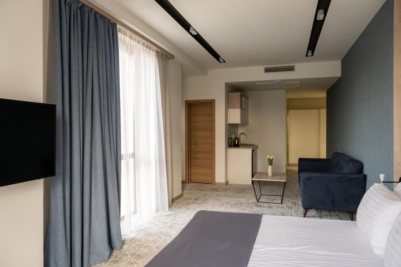 Rooftop Apart-Hotel Ереван Экстерьер фото