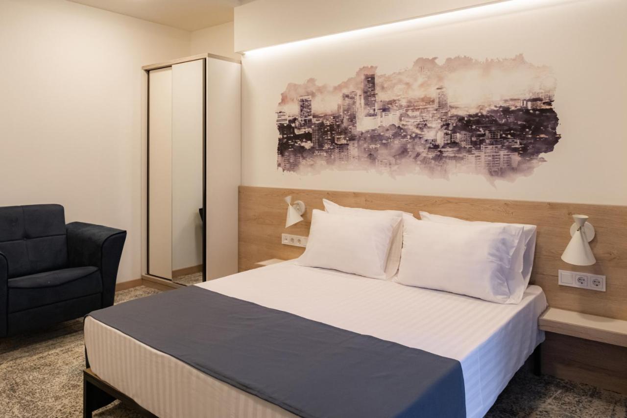 Rooftop Apart-Hotel Ереван Экстерьер фото