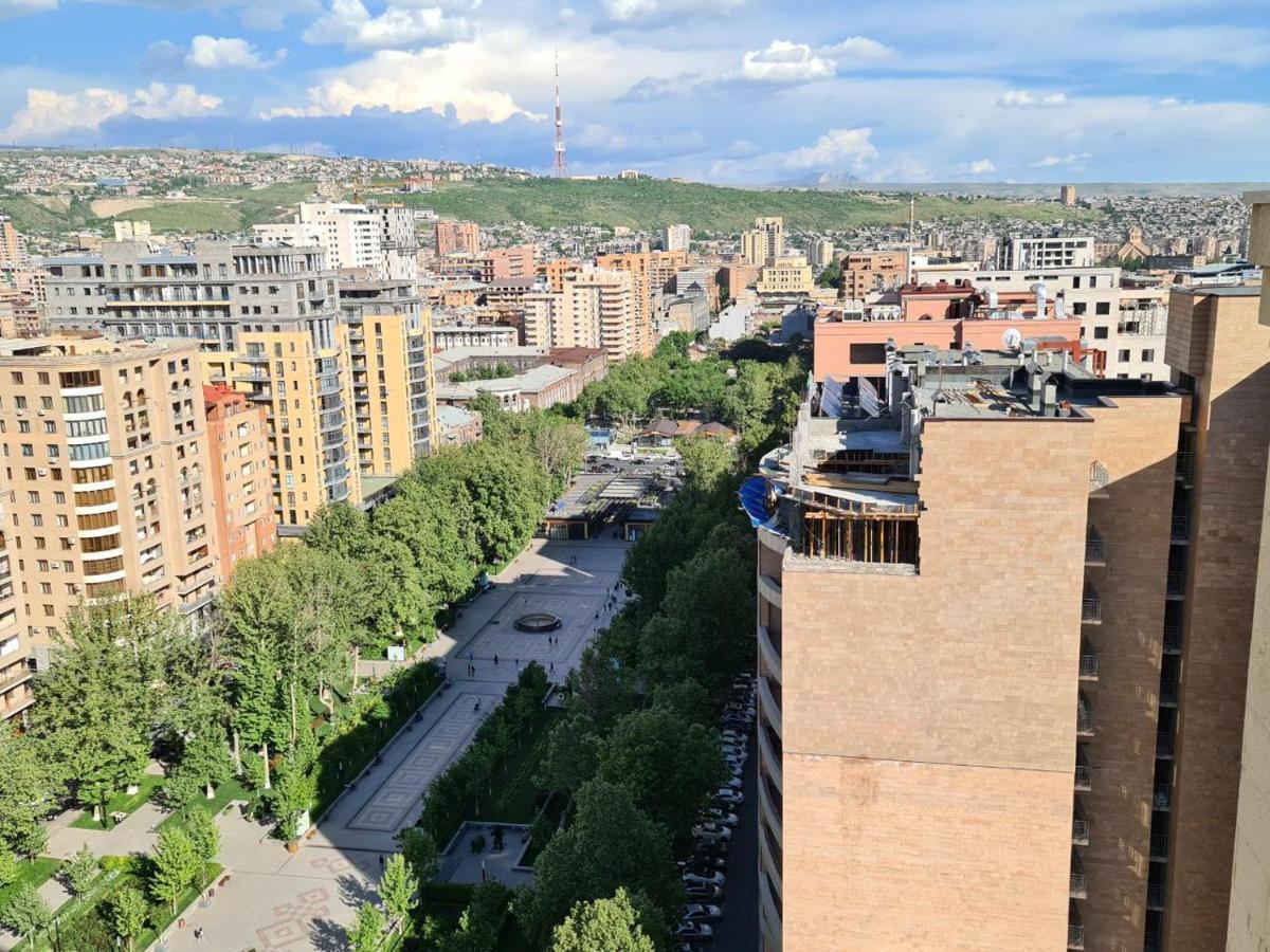 Rooftop Apart-Hotel Ереван Экстерьер фото