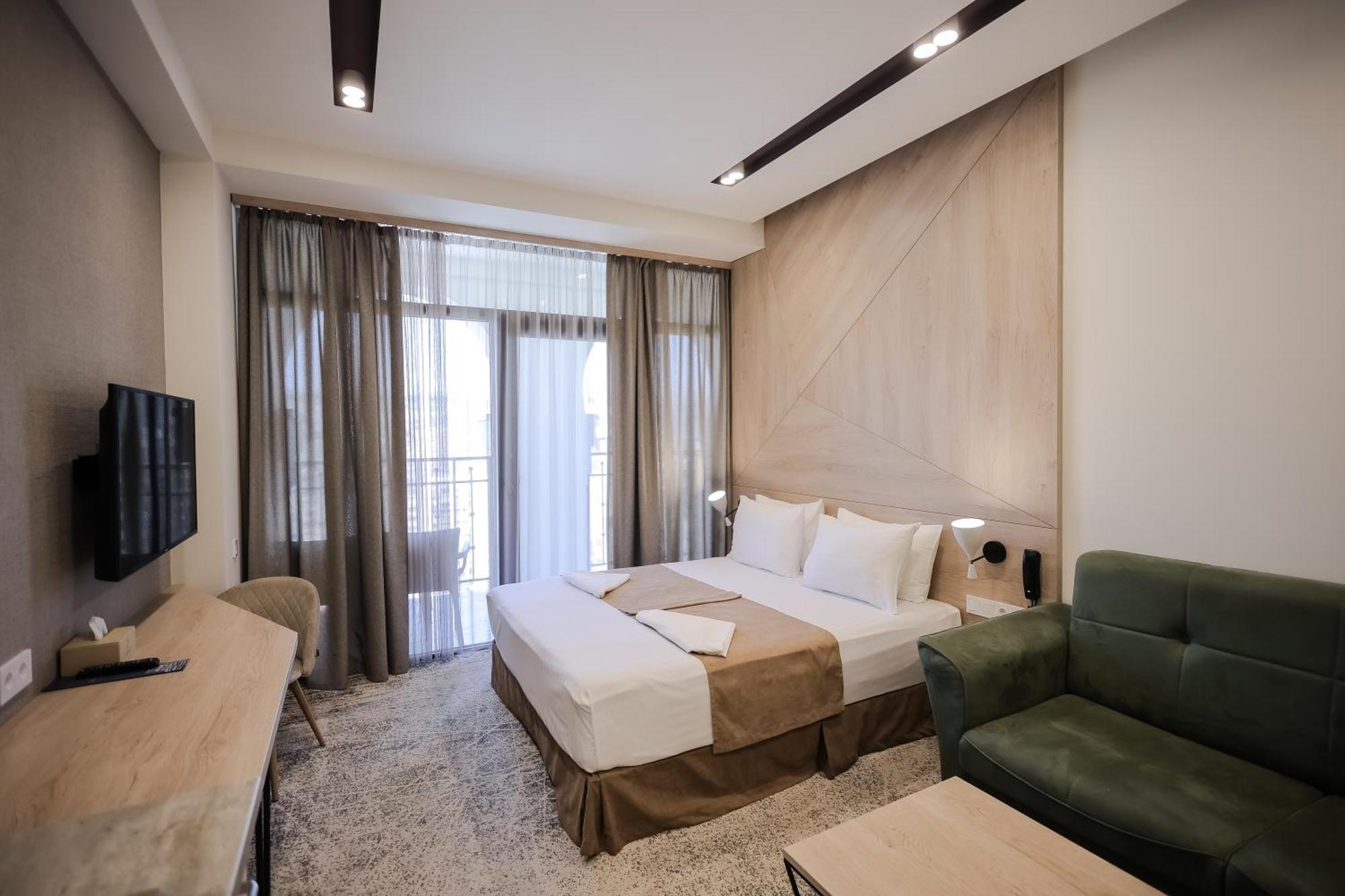 Rooftop Apart-Hotel Ереван Экстерьер фото