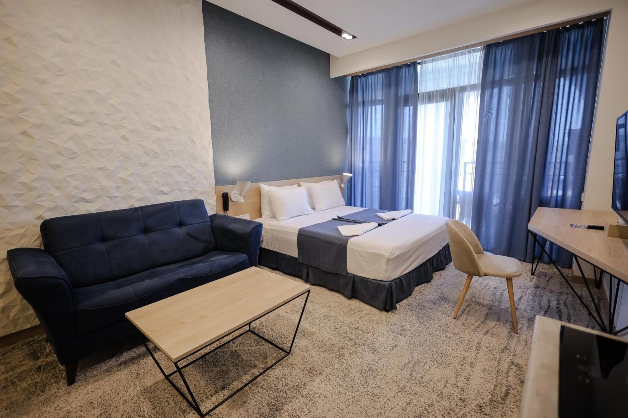 Rooftop Apart-Hotel Ереван Экстерьер фото