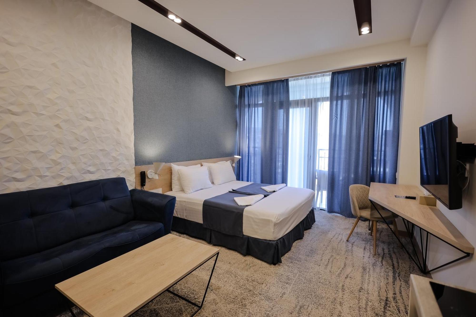 Rooftop Apart-Hotel Ереван Экстерьер фото